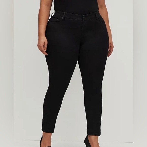 torrid Denim - Torrid Luxe Sateen Skinny Jeans